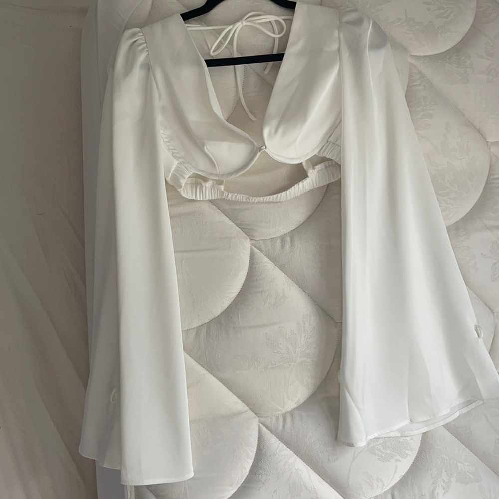 white silky underwire bell sleeve crop top